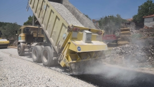 Yunusemre’de Asfalt Çalışmaları Devam Ediyor