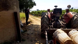 Eşi traktörle çarpan kadın yaşamını yitirdi