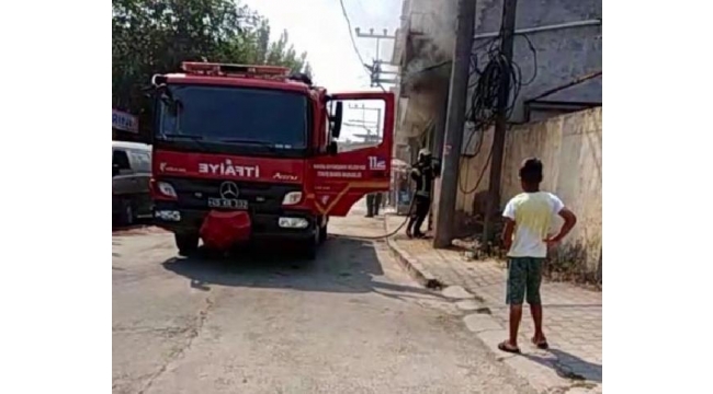 Evin mutfağında çıkan yangın korkuttu