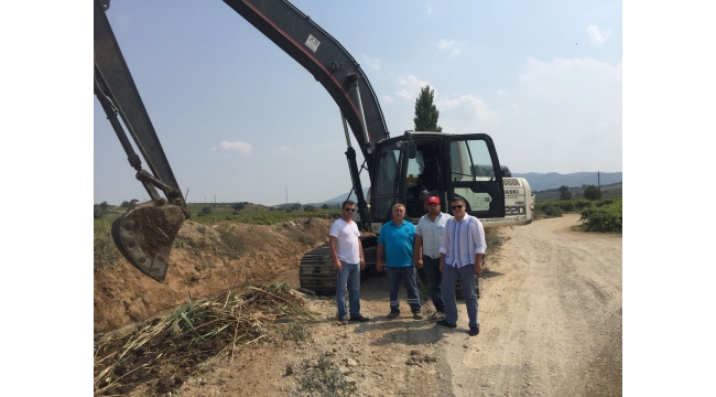 KUMKUYUCAK’A 6 BUÇUK KİLOMETRELİK DERE TEMİZLİĞİ