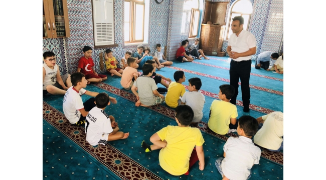 Kur’an Kursu Öğrencilerine Hayvan Sevgisi Anlatıldı