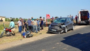 Otomobil çarpan motosikletli anne-oğul yaralandı