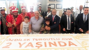 Özdilek Turgutlu AVM 2.yılını kutladı