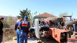 Devrilen traktörünün altında kalan genç kadın öldü