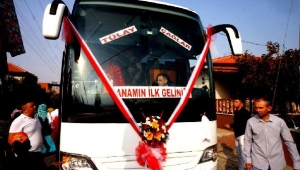 Şoför damat otobüsünü gelin arabası yaptı