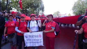 Turdakla Atatürk ve İstiklal Yolunda Yürümek