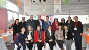 KOCATÜRK OKULLARI EMEKLİ ÖĞRETMENLERİNİ UNUTMADI