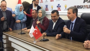 Serhat Orhan Lütfen işini ehline bırakın Biz AKP ailesi olarak bu işi iyi biliyoruz 