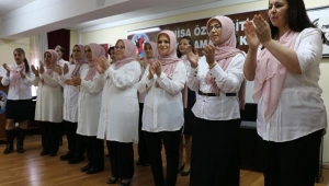 Anneler, özel çocukları için sahneye çıktı