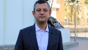 CHP’li Özel: Binali Yıldırım Anayasa’ya uygun davranarak istifa etmeli