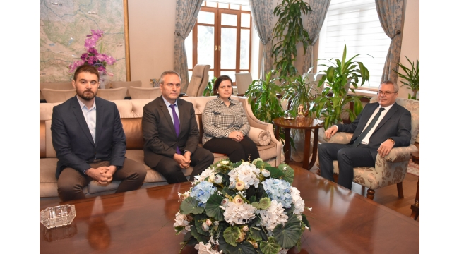 YABANCI ÇOCUKLARA TÜRKÇE DERSİ VEREN ÖĞRETMENLERE EĞİTİCİ EĞİTİMİ VERİLECEK
