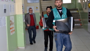 Denetimli serbestlik altındaki hükümlüler,okulda temizlik, boya ve tadilat çalışmalarına başladı