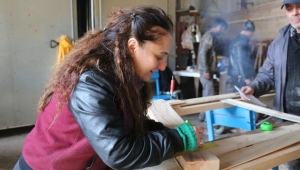 Tekne imalatına kadın eli değdi