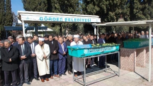 Ahırda ölü bulunan imam ve eşi toprağa verildi