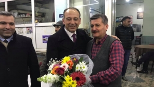 Akın: “Vatandaşımız  ,bozuk yollardan ve otopark sorunundan dert yandığını gördüm