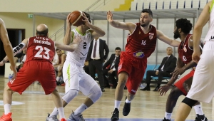 Dev Adamlardan Muhteşem Geri Dönüş: 73-61