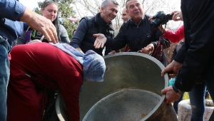 479'uncu kez saçılacak mesir macununun baharatları karıldı