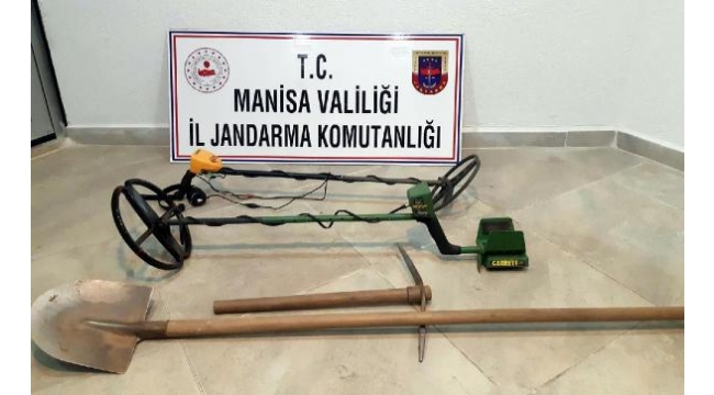 Antik kentte kaçak kazıya 3 gözaltı