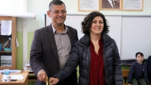 CHP'li Özel, oyunu Manisa'da kullandı