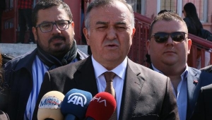 MHP'li Akçay oyunu Manisa'da kullandı