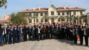 MHP'li Akçay: Seçim sonuçlarını en çok Trump merak ediyor