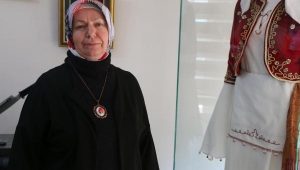 600 yıllık Manisa Bezi'ni dokuyup Almanya ve İngiltere'ye satıyorlar