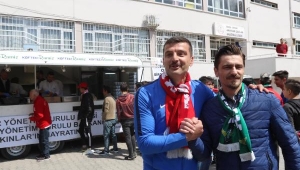 Akhisar'da örnek dostluk