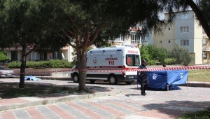 Ayrıldığı kız arkadaşı ile onun annesini öldürüp, intihar etti