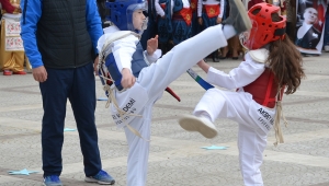 Turgutlu’da 23 Nisan coşkusu