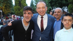 Başkan Akın Özel Öğrencilerle İftarda Bir Araya Geldi