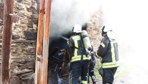 İki katlı müstakil evde yangın