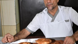 Manisa'da ramazan ayının vazgeçilmezi taban simidi