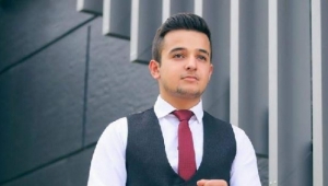 Babasını bıçakla öldürüp, 'Annemi dövüyordu' dedi