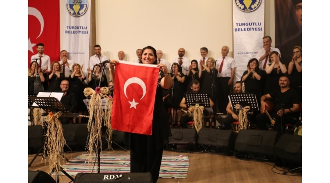 Belediye Halk Müziği Korosu sezonu muhteşem konserle noktaladı