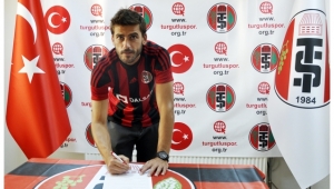 Abdülkadir Akyıldız Turgutlusporla imzaladı