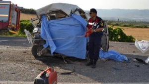 Zincirleme kaza 6 ölü, 22 yaralı; Sürücülerin kimliği de belli oldu 