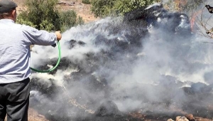 Depo yangınında, 300 balya saman kül oldu