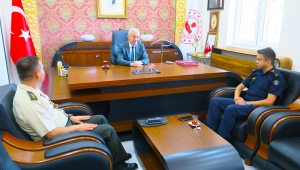 Jandarma Yüzbaşı Karaer ilk resmi ziyaretini Kaymakam Turan'a yaptı