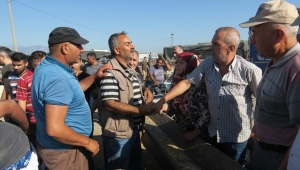 Kurban pazarında bayramın ilk gününde hareketlilik