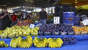 Meyve ve sebze diyarı Turgutlu da ürün bolluğu yaşanıyor
