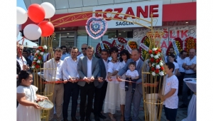 Sağlık Eczanesi yeni yerinde hizmete girdi