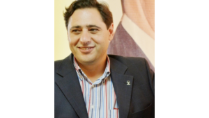 Ak Parti kurucu ilçe başkanı Baysan silahlı saldırıda yaralandı