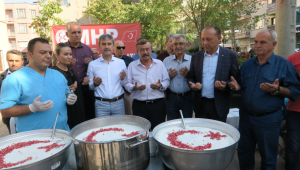 CHP'Lİ BAŞKAN AKIN MHP İLÇE TEŞKİLATI AŞURE HAYINA KATILDI