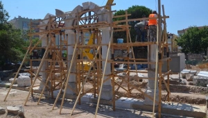 Thyateira kazılarında tapınak ve 67 mezar ortaya çıkarıldı