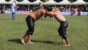 ​​​​​​​Er Meydanlarının Starları Turgutlu’da Kol Bağladı