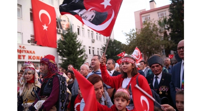 YAŞASIN ATATÜRK, YAŞASIN CUMHURİYET!