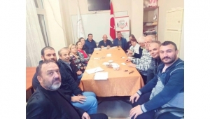 Makedonya Göçmenleri Derneğinde Özduman güven tazeledi