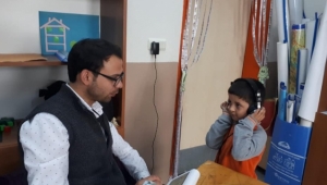 Minik öğrencilere  işitme tarama testi 