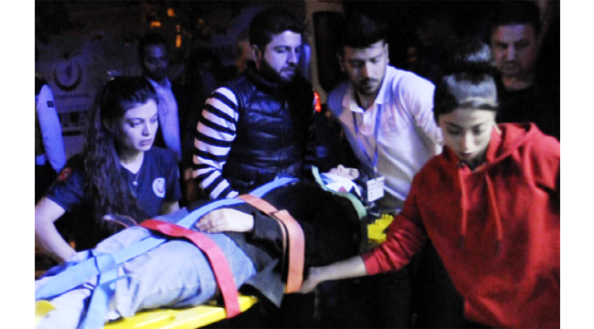 Motosiklet sürücüsü genç kadına çarpıp kaçtı!