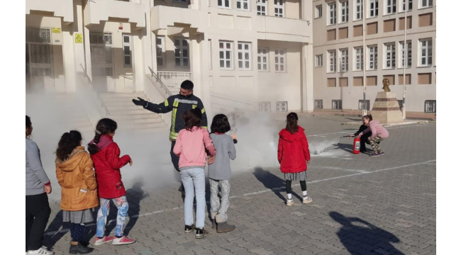 Minik Öğrenciler Yangına Karşı Bilgilendirildi